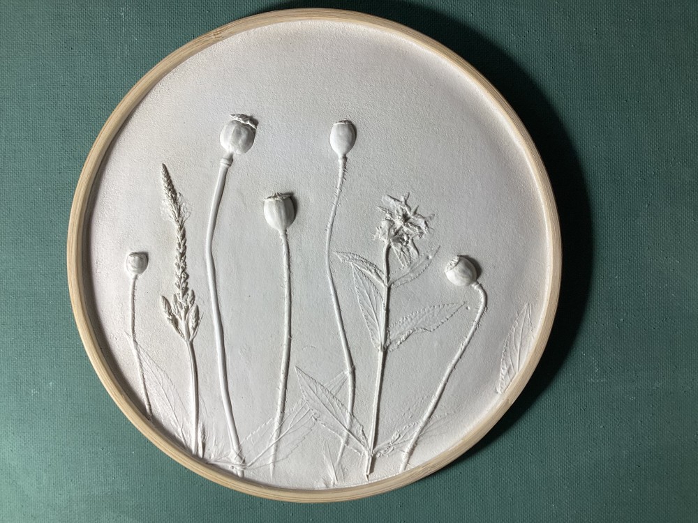Relief rund Sommer