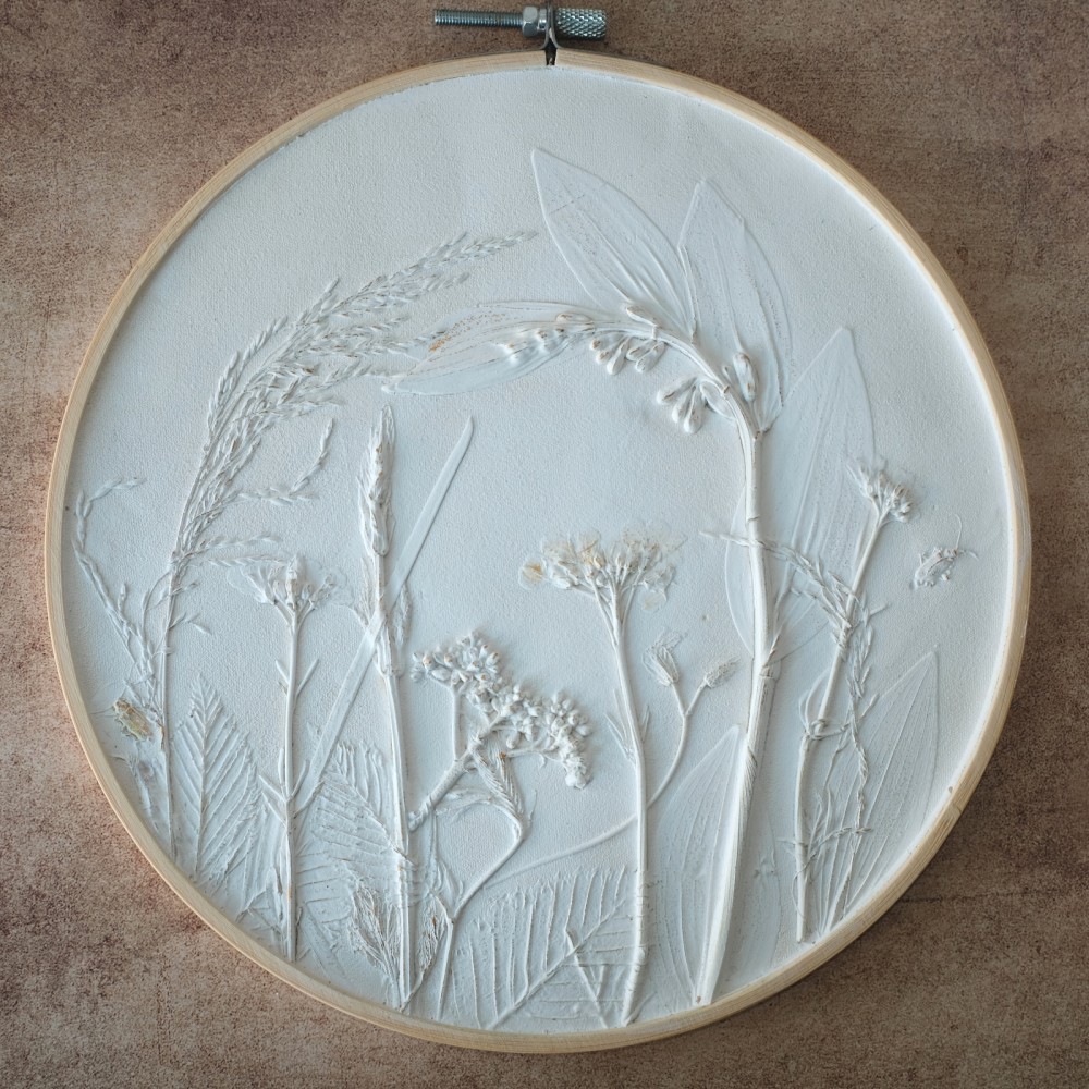 Relief rund Sommer