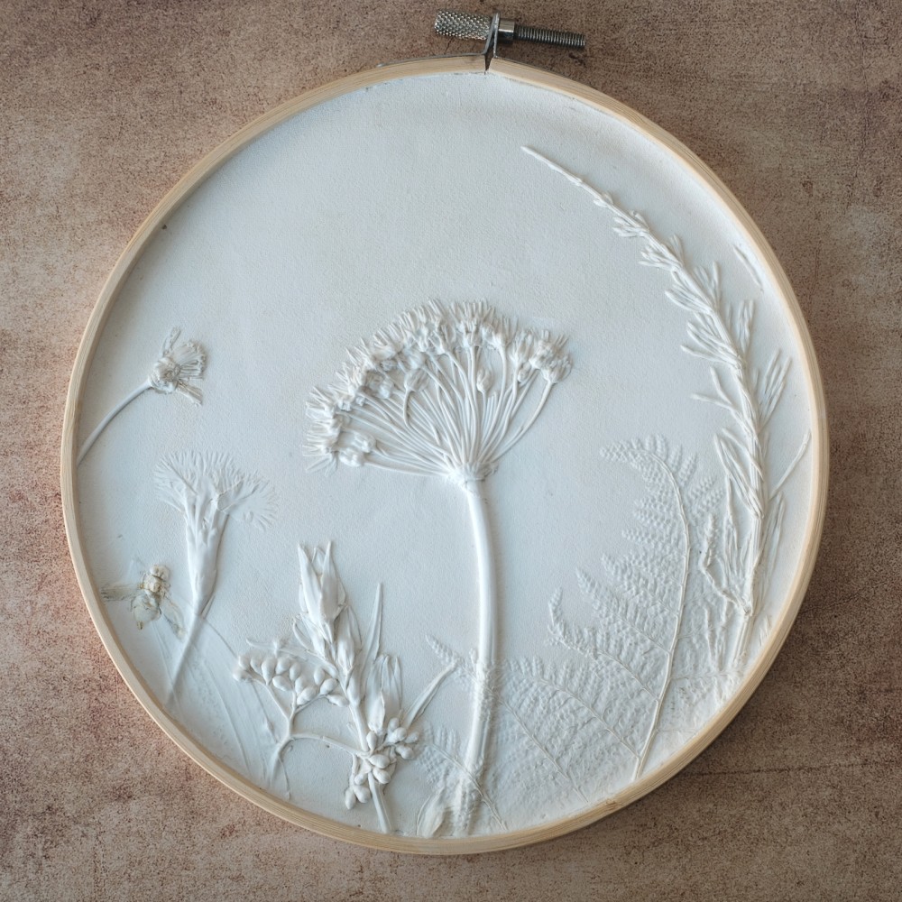 Relief rund Sommer
